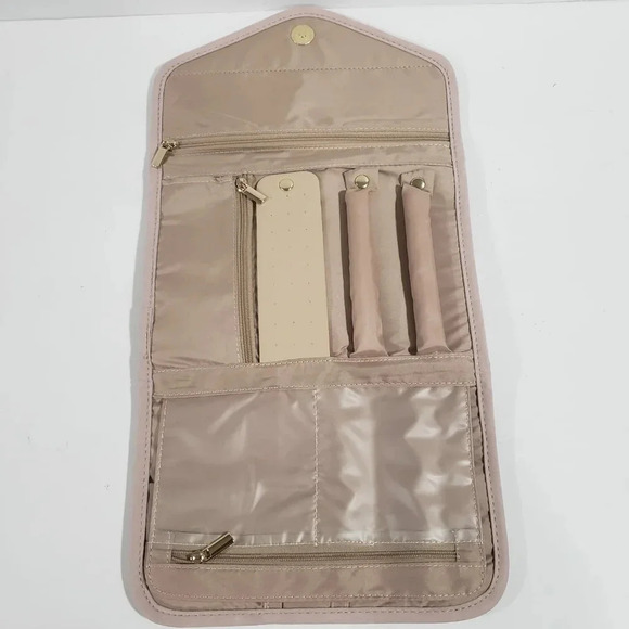 Bagsmart Travel  Jewelry Case Pink/Tan Color. - Picture 3 of 8